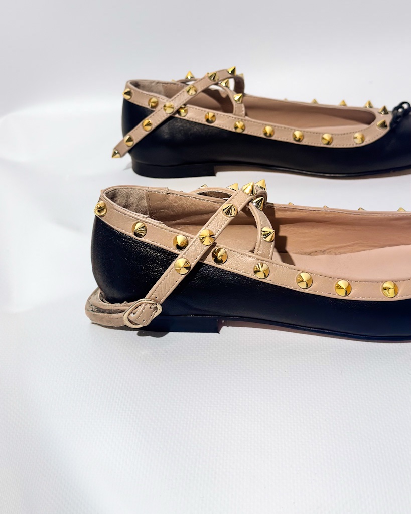 BUTY CZARNE BALERINY ZE ZŁOTYMI DŻETAMI TOKIO2020 NAPPA - obrazek 2