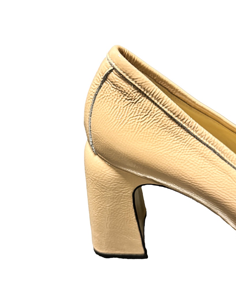 BUTY BEŻOWE LAKIEROWANE NA OBCASIE SPAZIO MODA 9306 - obrazek 3