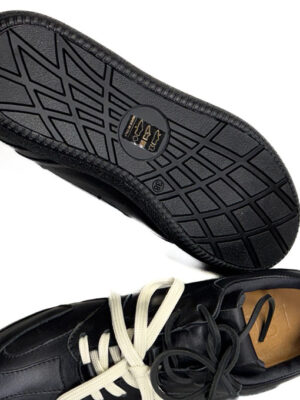 1611B8A0-FB97-4864-BF57-38C8BB2D3473