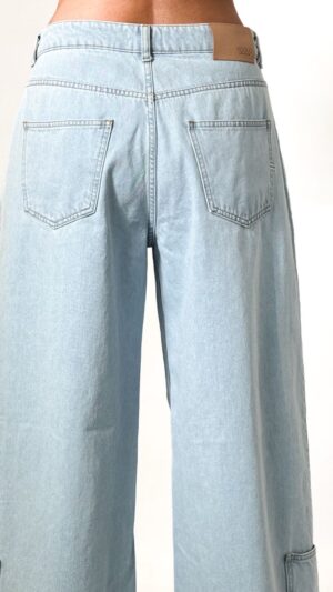 8ca2fc60-1bce-4aca-acee-5f691e2bc667