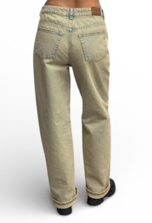 piaskowe szerokie jeansy damskie