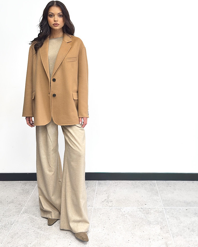 CAMELOWY PŁASZCZ O LUŹNYM KROJU VICOLO TF0005