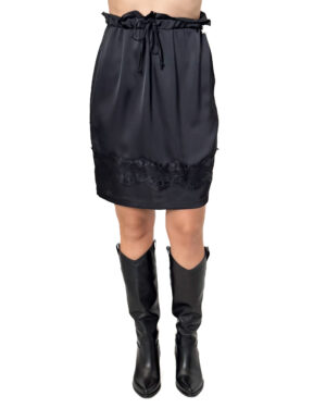 CZARNA SATYNOWA SPÓDNICA SOUVENIR D38N0780