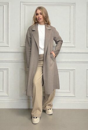 Beżowy płaszcz długi wiązany z wełną PIA B CIGALA