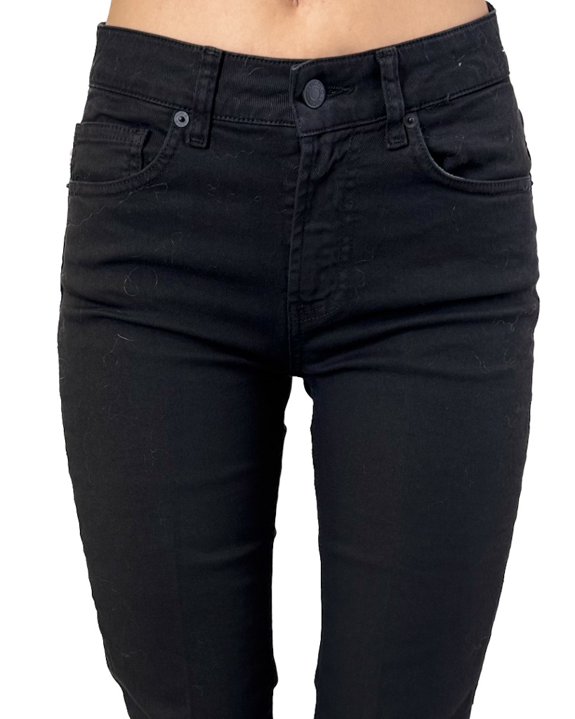 CZARNE DOPASOWANE JEANSY VICOLO DF5129 - obrazek 4