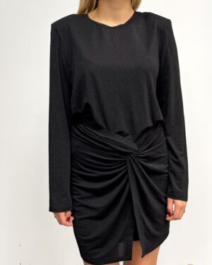 czarna elegancka krótka sukienka