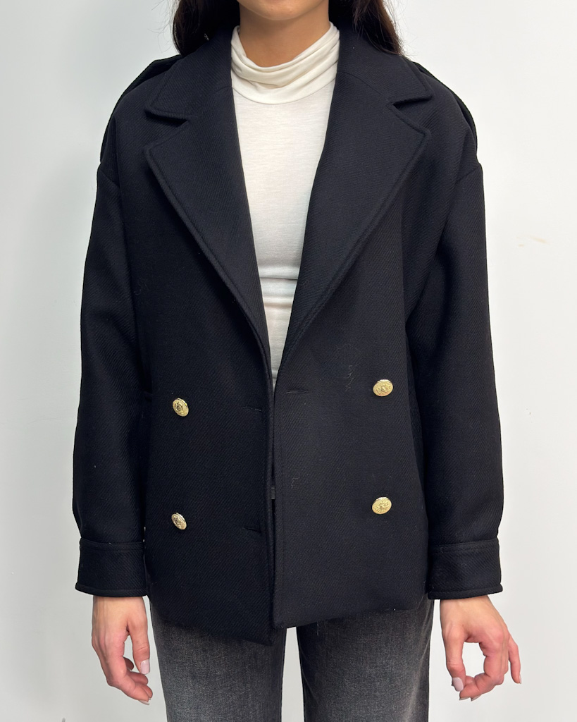 KRÓTKI CZARNY PŁASZCZ DAMSKI LA PETITE BALNEAIRE