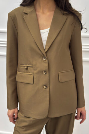 elegancki żakiet damski w oliwowym kolorze