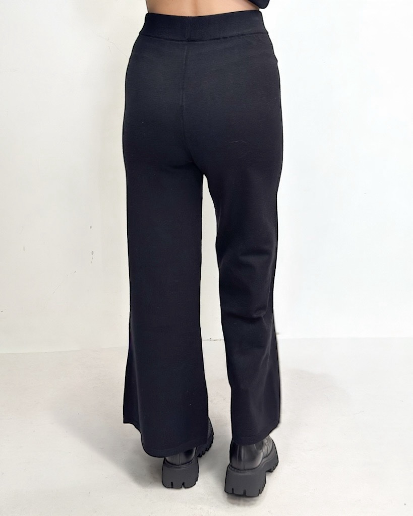 CZARNY ZESTAW SPODNIE SWETER DZIANINA PIA B QUARNI - obrazek 3