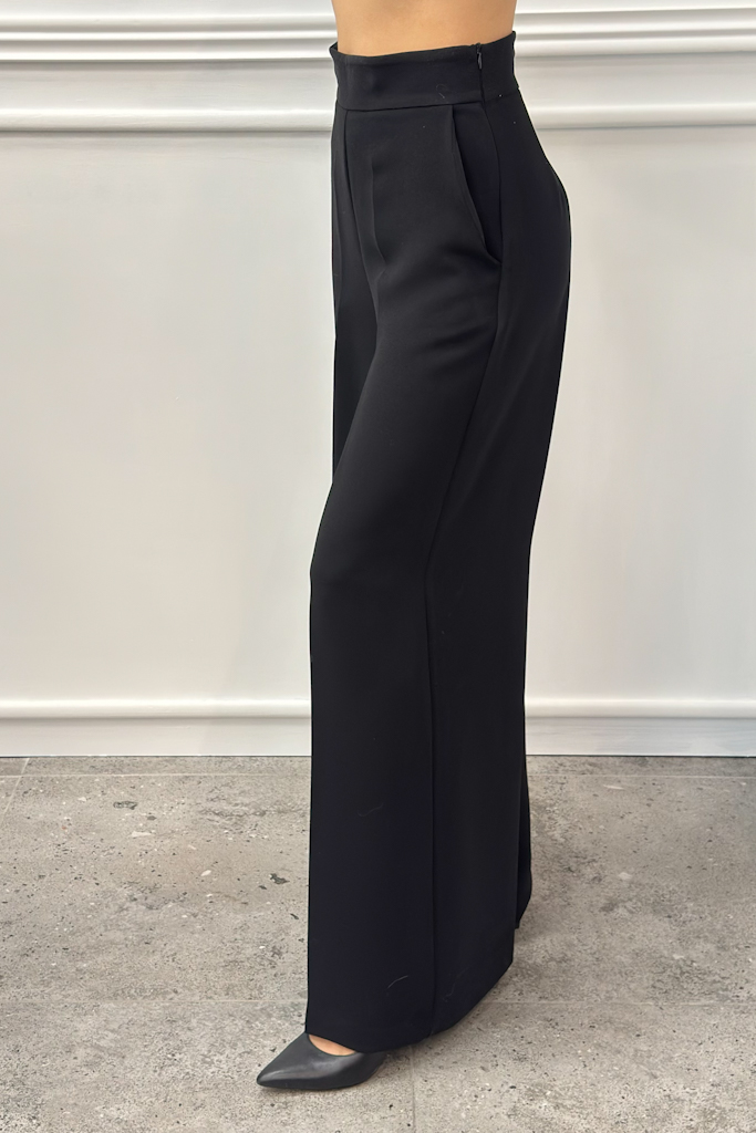 Czarne spodnie z materiału z szeroką nogawką Silence PA2214 - obrazek 2